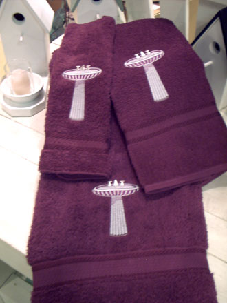 Antique Pedestal Sink Bath Towel Set - An Embroidered Bath Towel Set from Cottages and Gardens